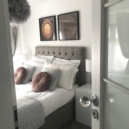 Castle Donington Apartment Exterior foto